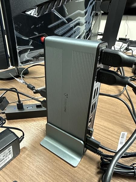 Great Dock for Multi-Monitor Workstation